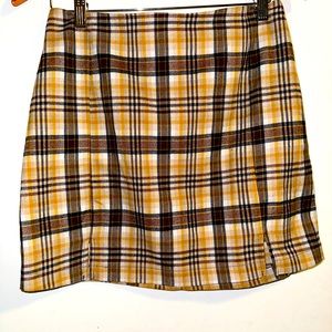 NWOT Beautiful stylish plaid mini skirt